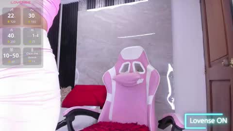 Snapshot of vahiolet_monnet chatting on September 11, 10:22 pm Vahiolet Monnet online show from September 11, 10:22 pm