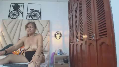Ana online show from March 11, 11:04 pm