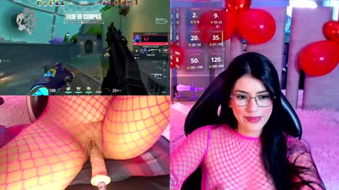 Snapshot of valentinagames chatting on February 8, 8:31 am Valentina online show from February 8, 8:31 am