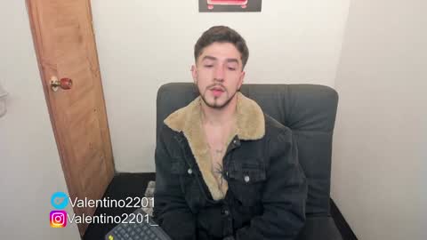 Snapshot of valentino2201 chatting on February 7, 11:45 pm valentino online show from February 7, 11:45 pm