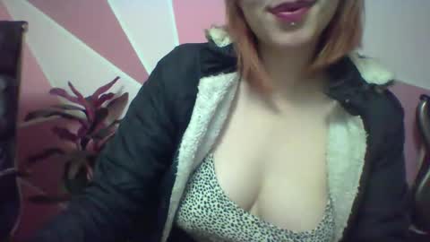 Snapshot of valeri_cove chatting on February 6, 6:40 am Valeri Cove online show from February 6, 6:40 am