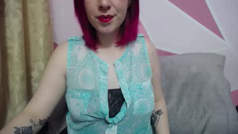 Snapshot of valeri_cove chatting on March 4, 7:08 am Valeri Cove online show from March 4, 7:08 am