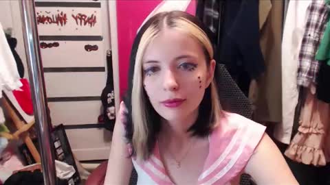 Snapshot of valeriaxkiss chatting on March 9, 6:11 pm ValeriaXKiss online show from March 9, 6:11 pm