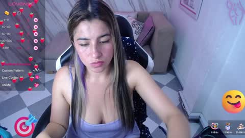 Snapshot of valerie_b chatting on January 26, 9:08 am valerie_b online show from January 26, 9:08 am
