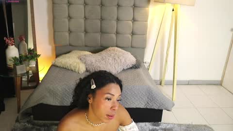Snapshot of valeriebony chatting on January 27, 4:09 am Valerie Style3 online show from January 27, 4:09 am