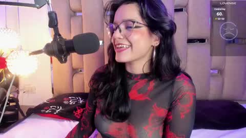 Snapshot of valeriekay_ chatting on February 18, 7:09 pm Valeria online show from February 18, 7:09 pm