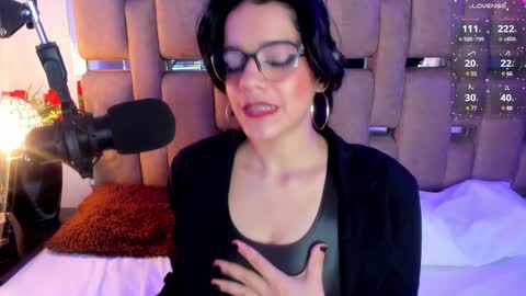 Snapshot of valeriekay_ chatting on March 8, 3:45 pm Valeria online show from March 8, 3:45 pm