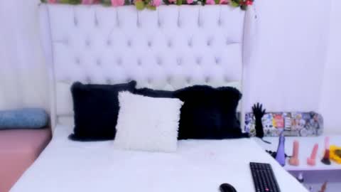 valeria111111 online show from January 31, 7:18 pm