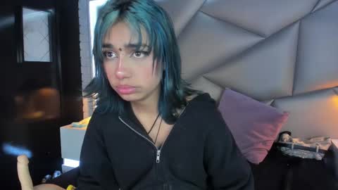 valery_smith15 online show from February 23, 9:22 am