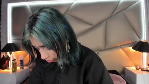 valery_smith15 online show from February 28, 3:26 am