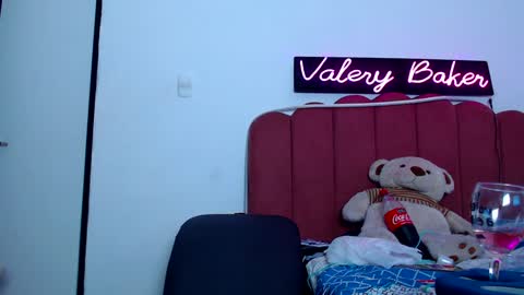 B V Naughty online show from December 15, 8:19 am