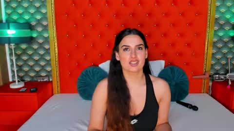 Snapshot of valleriejonnes chatting on February 22, 7:56 am Valerie Val V online show from February 22, 7:56 am