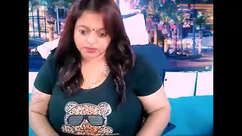 Snapshot of valleyval chatting on February 12, 6:40 am indianvalvet priya is back online show from February 12, 6:40 am