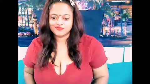 Snapshot of valleyval chatting on February 21, 6:18 am indianvalvet priya is back online show from February 21, 6:18 am