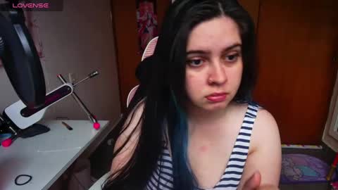 Im Violet online show from February 6, 11:53 am