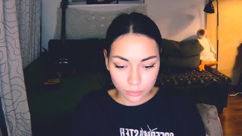Little Devil online show from December 4, 7:17 pm
