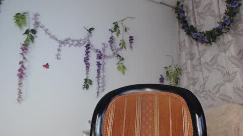 Snapshot of valquiria_sirgun chatting on February 13, 3:35 pm valquiria_sirgun online show from February 13, 3:35 pm