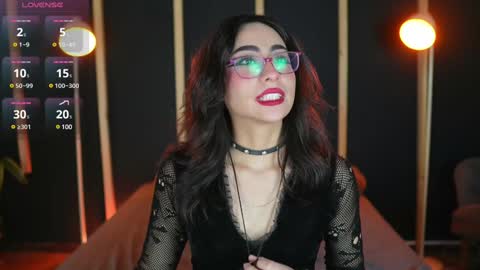 vampy_dolll online show from January 30, 11:02 pm
