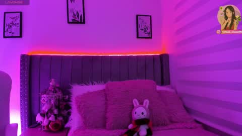 vanesa_moon_ online show from September 18, 12:25 am