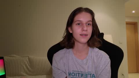 vanessa online show from December 6, 12:22 pm