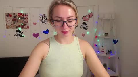 Snapshot of vasilisasii chatting on January 17, 3:22 pm Vasilisa online show from January 17, 3:22 pm