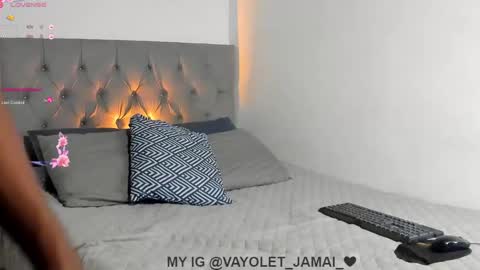 Hi Im Vayolet online show from February 4, 9:10 pm