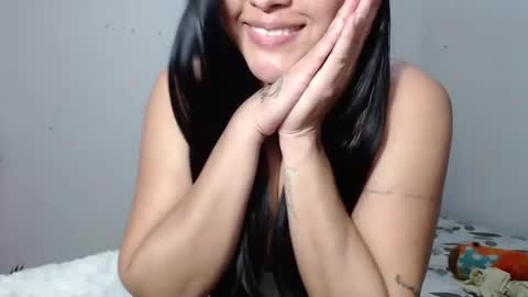 Snapshot of venus_menoza chatting on March 5, 12:44 pm venus_menoza online show from March 5, 12:44 pm