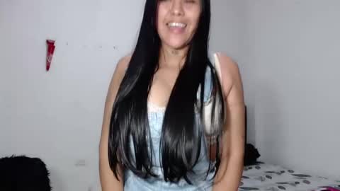Snapshot of venus_menoza chatting on February 23, 2:57 pm venus_menoza online show from February 23, 2:57 pm