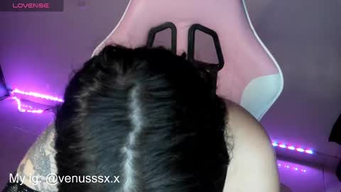Snapshot of venussx_x chatting on February 26, 10:15 pm Venus MY BDAY 29 SEPT online show from February 26, 10:15 pm