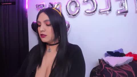 Snapshot of vero_jhonson chatting on February 13, 3:29 am karolina online show from February 13, 3:29 am