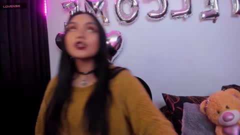 Snapshot of vero_jhonson chatting on February 14, 10:14 pm karolina online show from February 14, 10:14 pm
