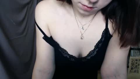 Snapshot of veryveryvery_shy chatting on February 7, 9:47 am veryveryvery_shy online show from February 7, 9:47 am
