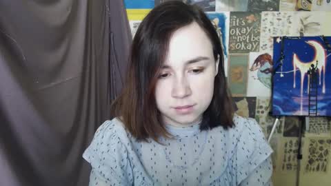 Snapshot of veryveryvery_shy chatting on March 11, 6:41 am veryveryvery_shy online show from March 11, 6:41 am