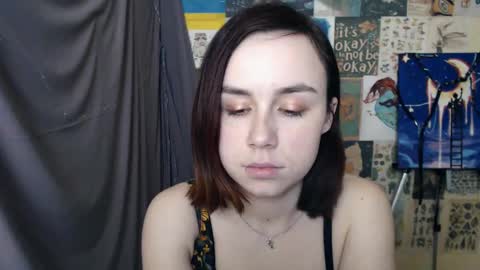 Snapshot of veryveryvery_shy chatting on February 20, 12:47 pm veryveryvery_shy online show from February 20, 12:47 pm