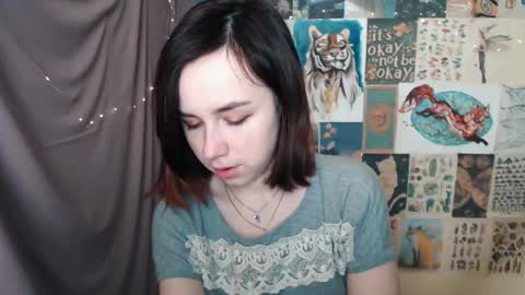 Snapshot of veryveryvery_shy chatting on February 2, 6:14 am veryveryvery_shy online show from February 2, 6:14 am