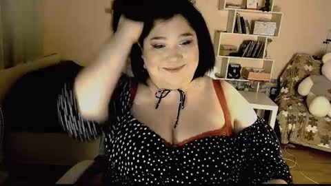 Snapshot of vi__vixen chatting on March 4, 3:33 am Vi Vixen online show from March 4, 3:33 am