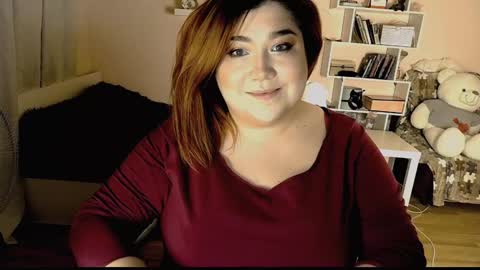 Snapshot of vi__vixen chatting on February 7, 7:49 pm Vi Vixen online show from February 7, 7:49 pm