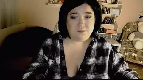Snapshot of vi__vixen chatting on February 28, 4:21 am Vi Vixen online show from February 28, 4:21 am
