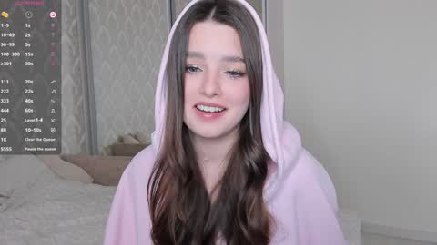 Snapshot of victoria_karma chatting on December 15, 3:53 pm online show from December 15, 3:53 pm