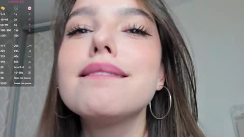 Snapshot of victoria_karma chatting on December 13, 1:22 pm online show from December 13, 1:22 pm