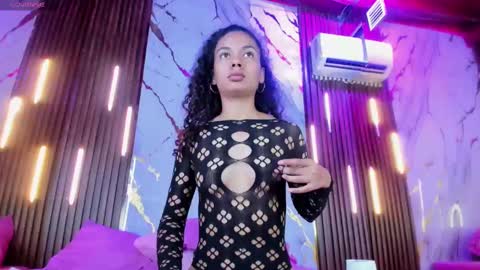 Snapshot of victoriaduarte chatting on September 18, 8:35 pm Victoria online show from September 18, 8:35 pm