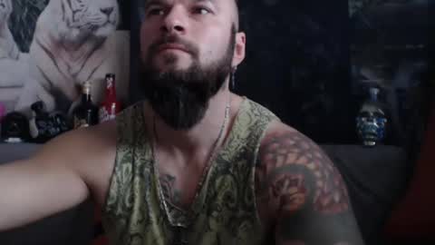 Snapshot of viking_me chatting on January 26, 7:42 am viking online show from January 26, 7:42 am