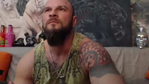 Snapshot of viking_me chatting on March 10, 7:40 pm viking online show from March 10, 7:40 pm