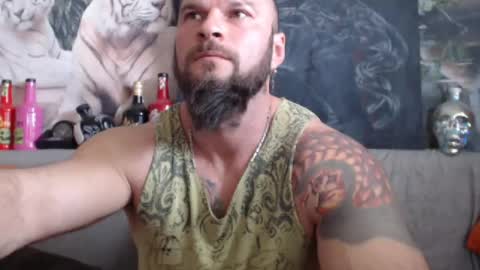 Snapshot of viking_me chatting on March 12, 7:24 am viking online show from March 12, 7:24 am