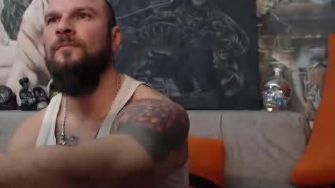 Snapshot of viking_me chatting on January 12, 7:10 pm viking online show from January 12, 7:10 pm