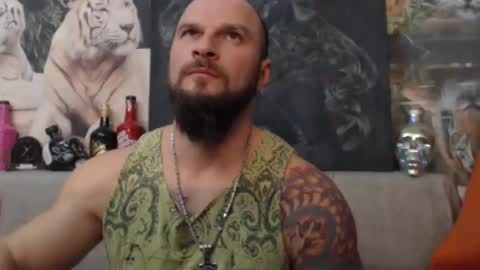 Snapshot of viking_me chatting on February 5, 7:53 pm viking online show from February 5, 7:53 pm