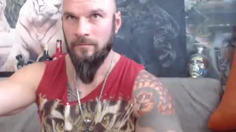 Snapshot of viking_me chatting on January 23, 10:22 am viking online show from January 23, 10:22 am