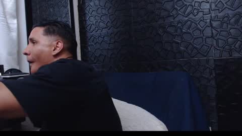 Viktor Herrera online show from January 28, 12:57 am