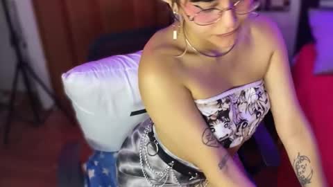 Violete Hentai01 online show from March 2, 11:09 pm