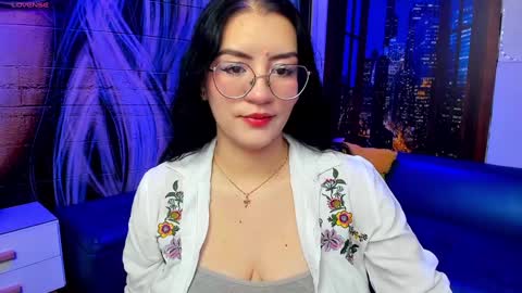     online show from February 8, 9:15 pm